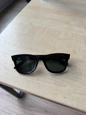 Ray Bans - Wayfarer Reverse Sunglasses